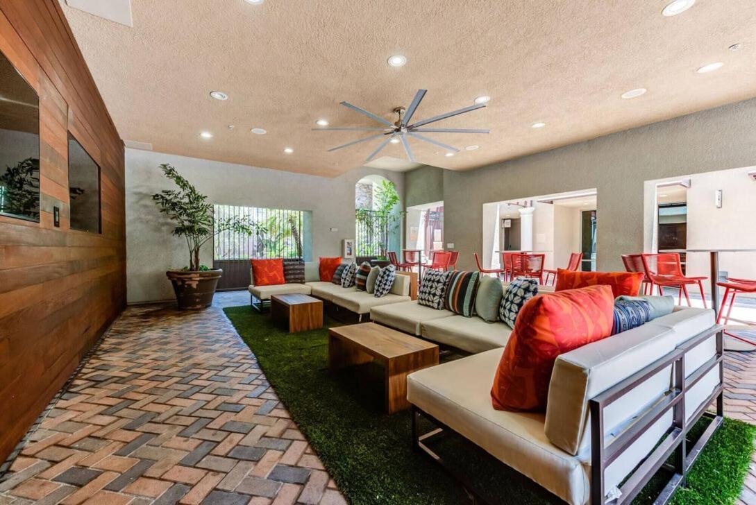 Woodland Hills Luxury Apt 2 Bed Ca Los Ángeles Exterior foto