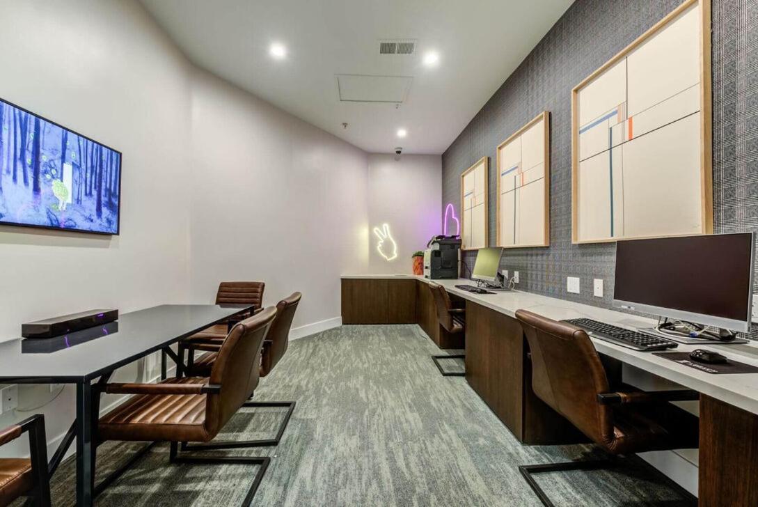 Woodland Hills Luxury Apt 2 Bed Ca Los Ángeles Exterior foto